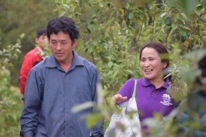 Mr Giang Giong Vua, farmer, and Ms Delia Catacutan, ICRAF country coordinator, in the ‘son tra’ tree garden. Photo: World Agroforestry Centre/Pham Duc Thanh