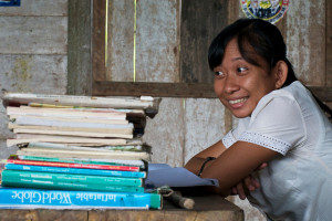 Jannatin Aliah, a.k.a Titin, give lecture in a class. The elementary school that she run in Pengerak village is a distance class of state elementary school in Jongkong municipality. ©Center For International Forestry Research/Ramadian Bachtiar