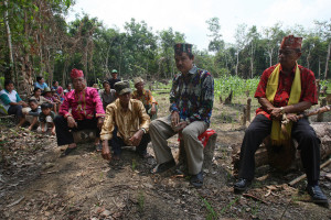 REDD+  has to work for local communities too,  here Kalimantan, Indonesia. Photo: Achmad Ibrahim/CIFOR