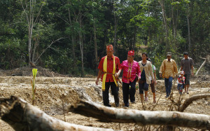 Measuring the impact of REDD+ on local communities is one of its biggest challenges. Photo: Achmad Ibrahim/CIFOR