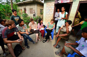 With participatory methodologies researchers and those researched can co-produce knowledge. Photo: Neil Palmer/CIAT