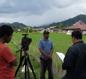 thumbnail of  Videos and photos used as research tools in Indonesia